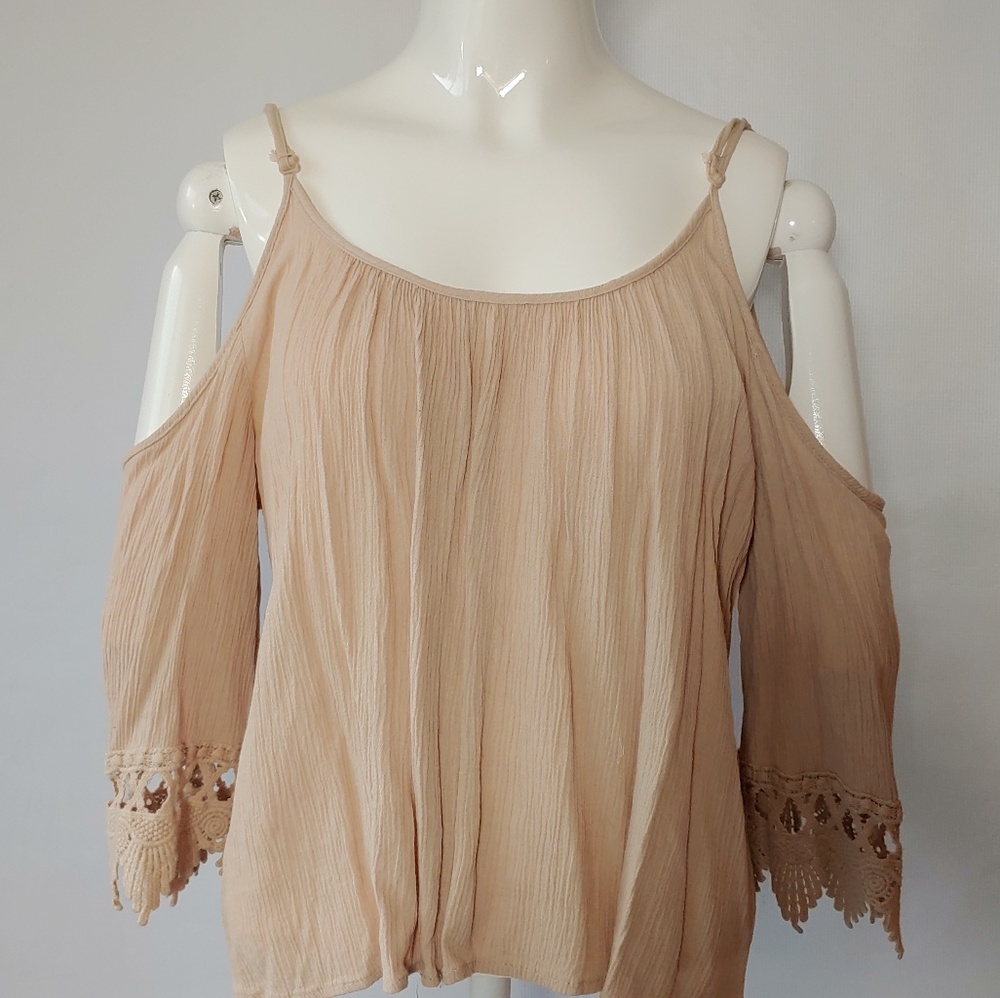 Cold Shoulder Lacey Sleeve Blouse